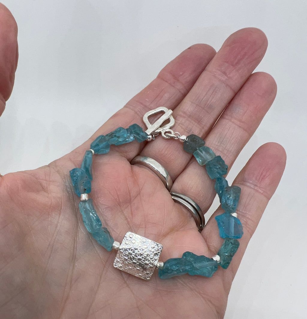 Handmade Ocean Blue Apatite Bracelet, Apatite Gemstone Bracelet, Beaded Bracelet, Sterling Silver Bracelet